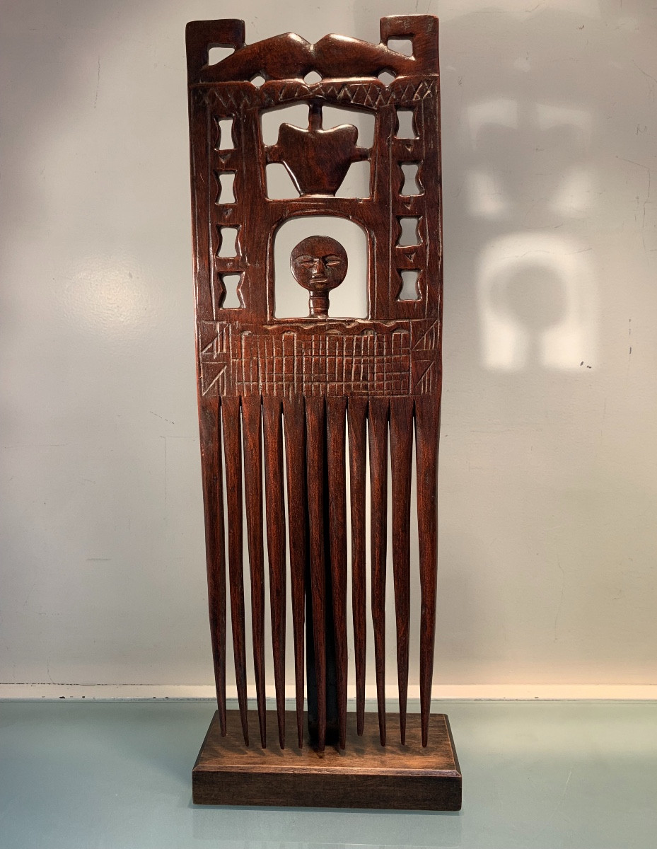 Ashanti Comb, Carved Wood, 20th Century