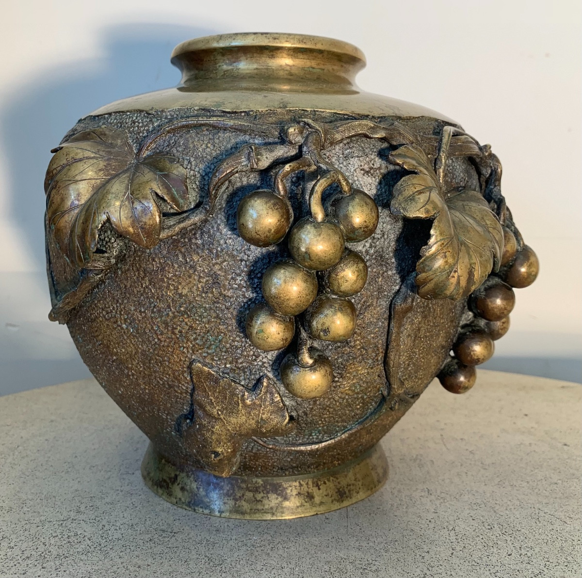 Japanese Bronze Vase With Vine Branches, 1900s-photo-4