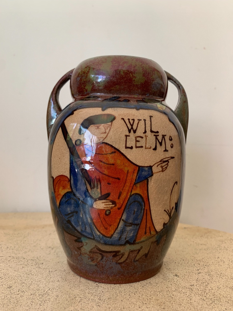 Petit Vase En Céramique Par L. E. Desmant, Décor Tapisserie De Bayeux, Epoque XIXe