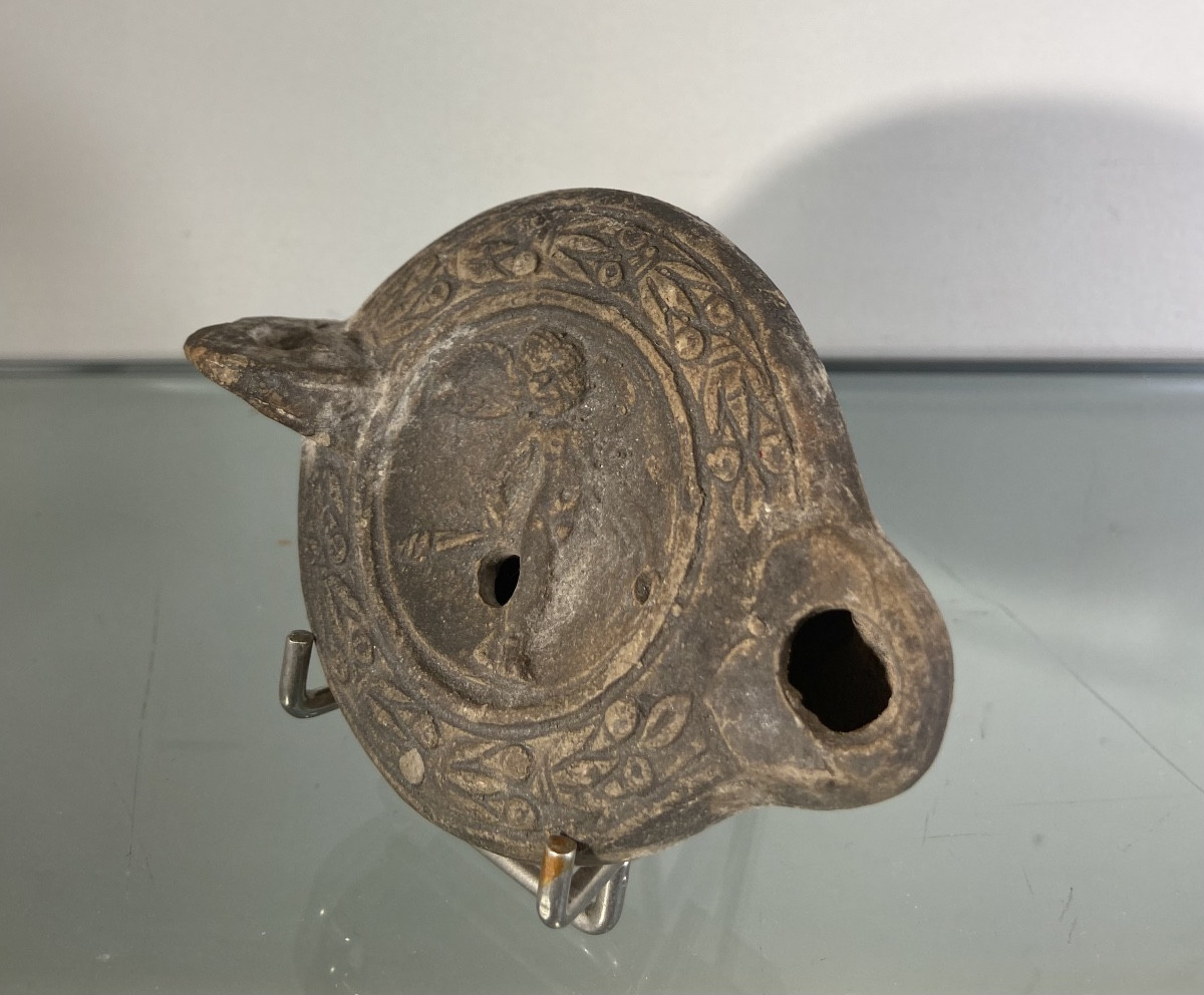 Petite lampe A Huile Romaine A Décor Du Dieu Eros, Epoque Antique-photo-2
