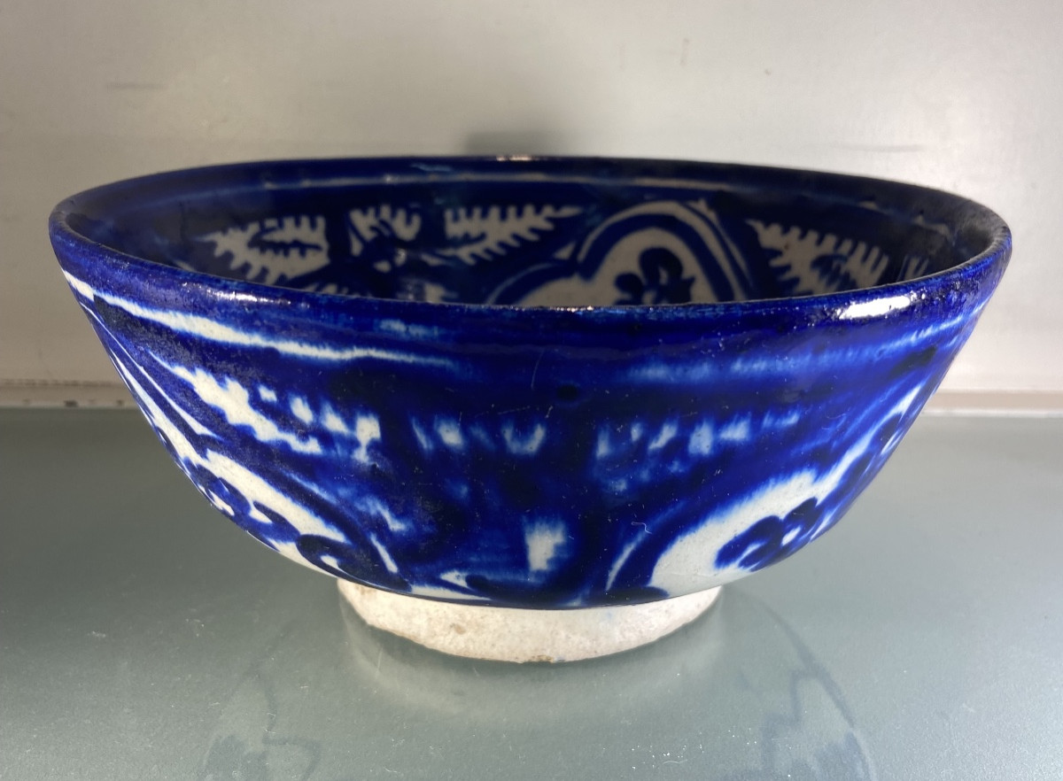 Persian Blue And White Earthenware Bowl, 18th Century-photo-1