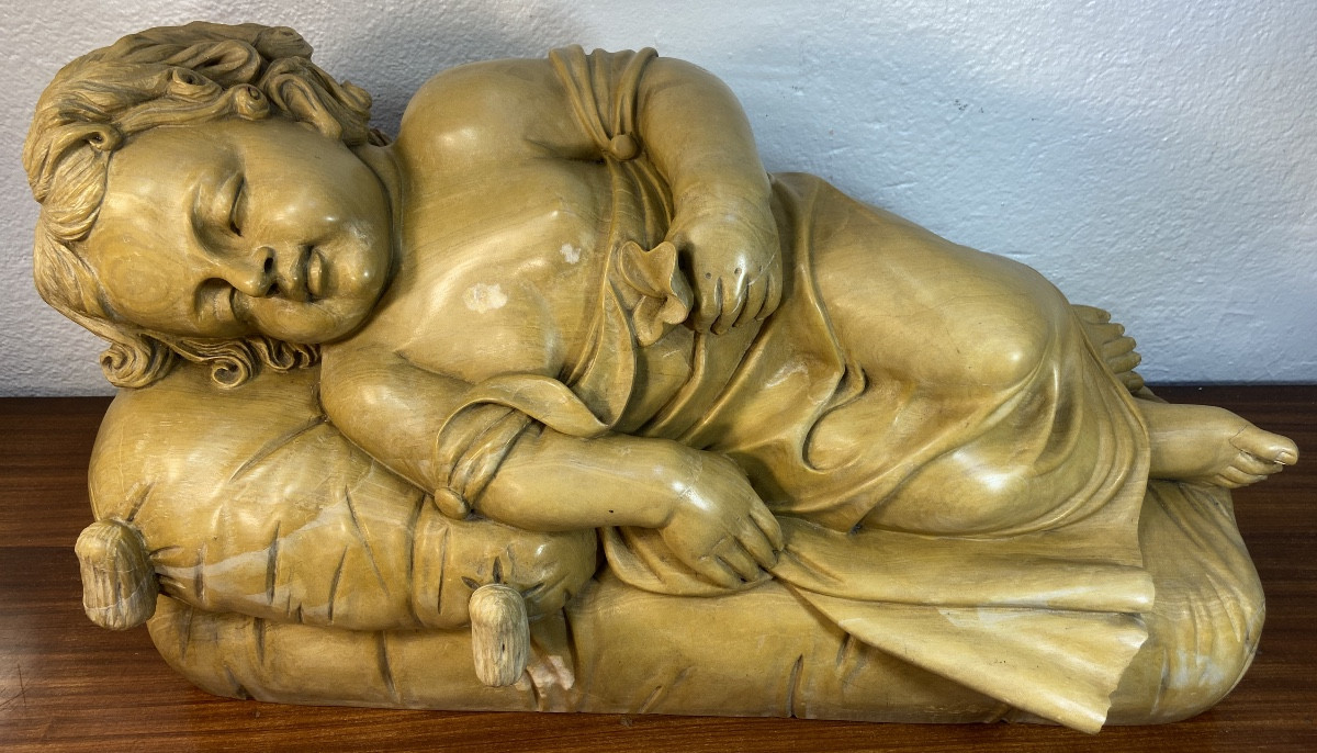 Sculpture A L'enfant Endormi En Marbre Jaune, Epoque 1900 ou Antérieure -photo-2