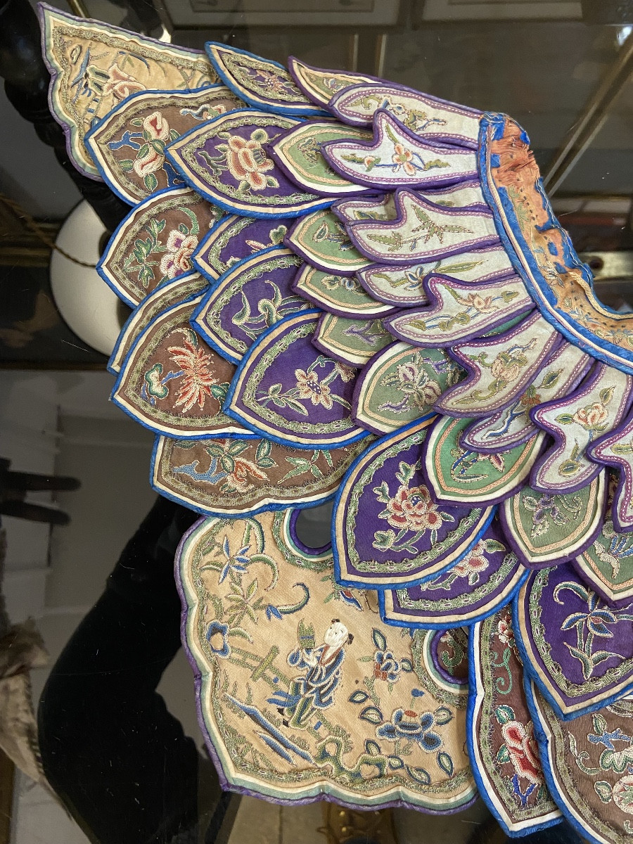 Embroidered Silk Cloud Collar, China, Late 19th Century-photo-2