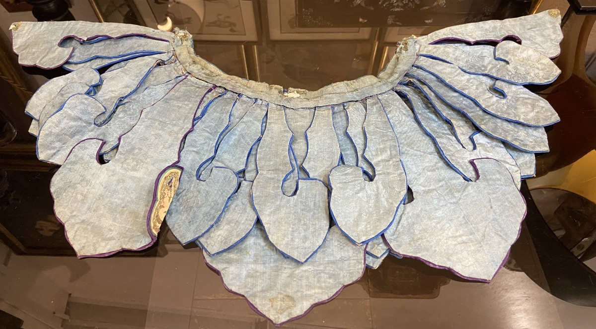 Embroidered Silk Cloud Collar, China, Late 19th Century-photo-3