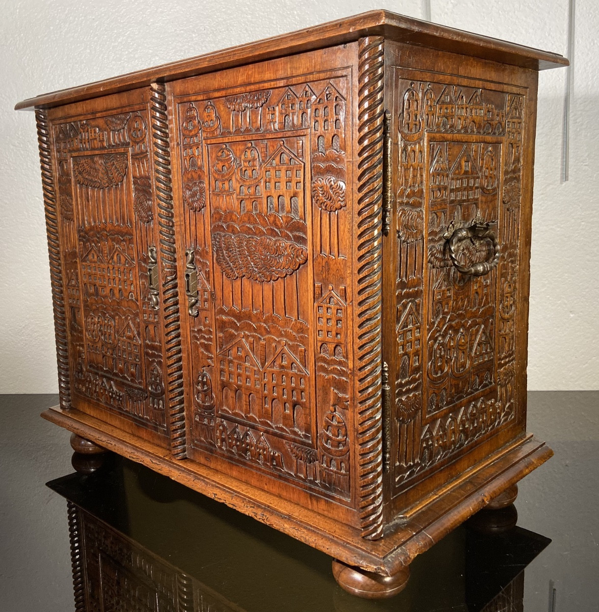 Cabinet De Voyage Haute Epoque En Noyer, Europe du Nord (Danemark?), Epoque XVIIe-photo-3