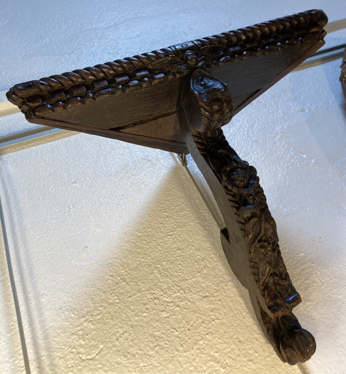 Carved Oak Corner Console Light, 18th Century-photo-2