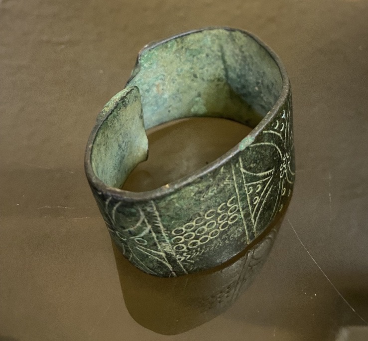 Bronze Bracelet, Antique Era-photo-1