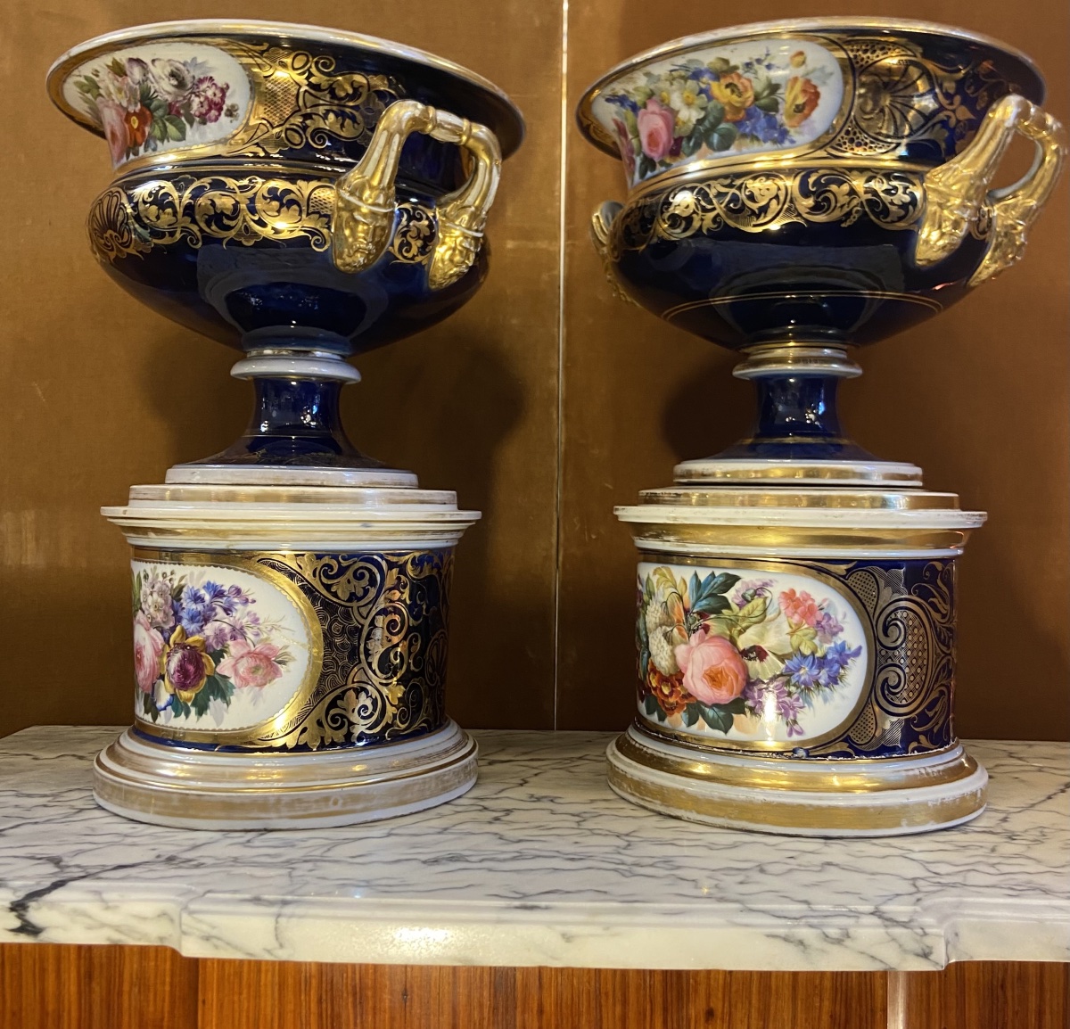 Pair Of Paris Porcelain Basins, 19th Century-photo-4