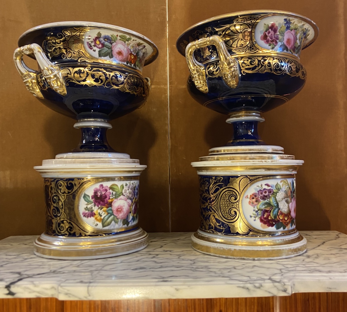 Pair Of Paris Porcelain Basins, 19th Century-photo-4