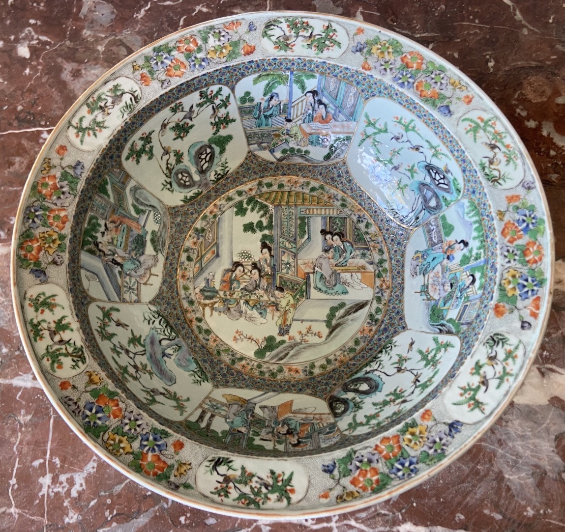 Chinese Porcelain Bowl From The "green Family" Collection, 19th Century