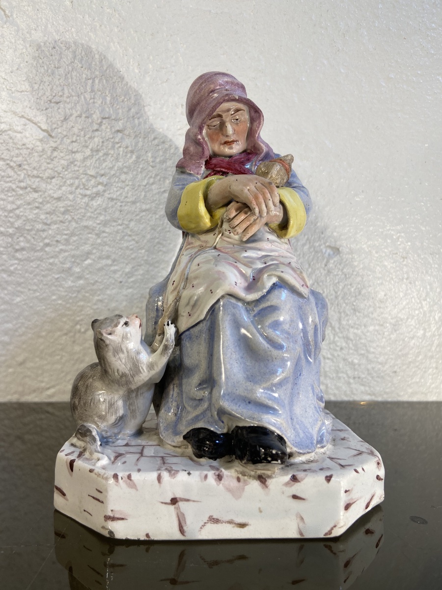 Figurine En Faïence, Epoque XIXe