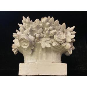 Couronne De Poele En Faïence Blanche, Epoque XIXe