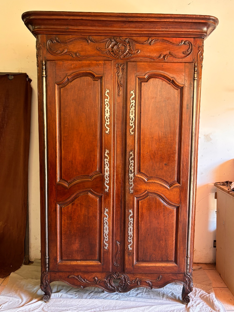 Armoire provençale, Nîmes xviii eme 