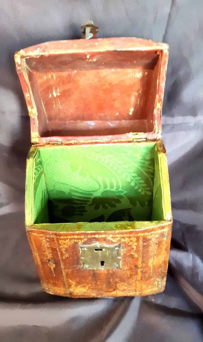 coffret à couverts en bois gainé de cuir du XVIIIème siècle-photo-1