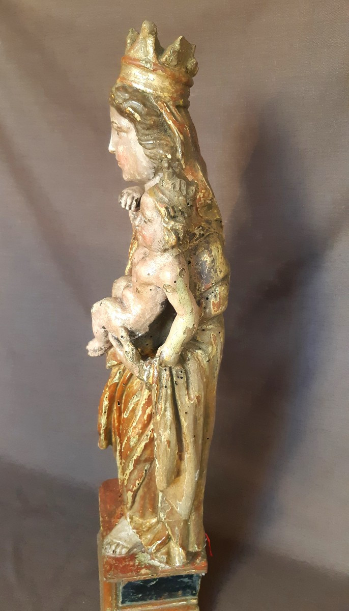 vierge à l'enfant en noyer sculpté doré et polychrome du XVIIIème siècle-photo-1