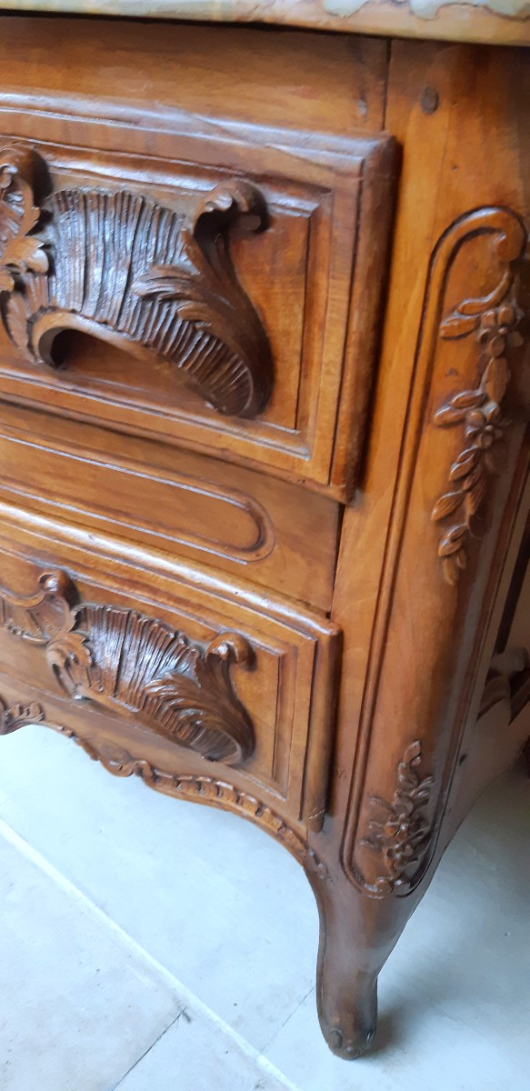 Commode " sauteuse" provençale en noyer sculpté, plateau marbre-photo-3