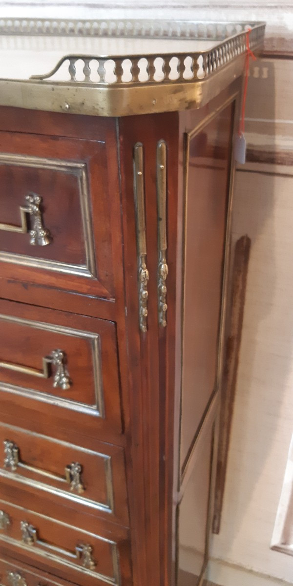 A Very Small Mahogany Chest Of Drawers From The Louis XVI Period-photo-3