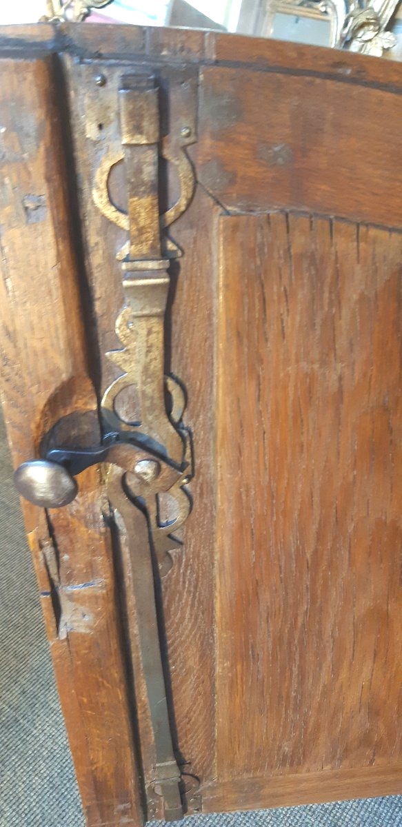 Buffet de " chasse " en chêne blond, travail parisien du XVIIIème siècle-photo-1