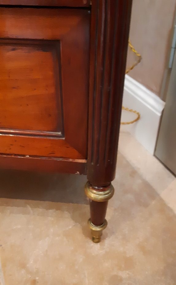 Petit chiffonnier en acajou massif d'époque Louis XVI.-photo-1