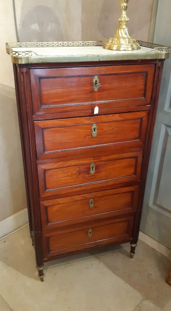 Petit chiffonnier en acajou massif d'époque Louis XVI.-photo-2