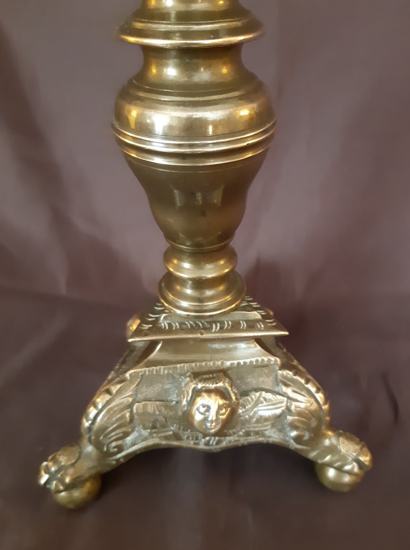 Paire de petits chandeliers en bronze du XVIIème siècle-photo-1