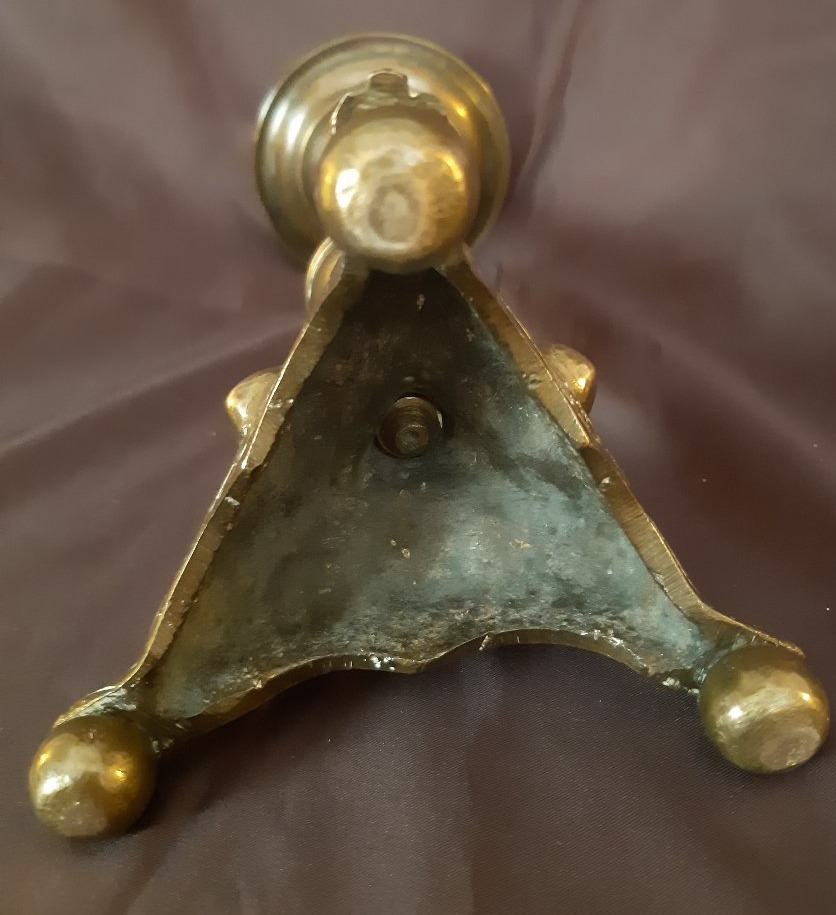 Paire de petits chandeliers en bronze du XVIIème siècle-photo-2