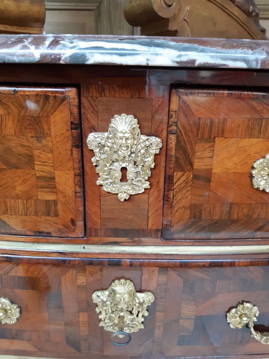 petite commode en placage d'époque Régence-photo-4