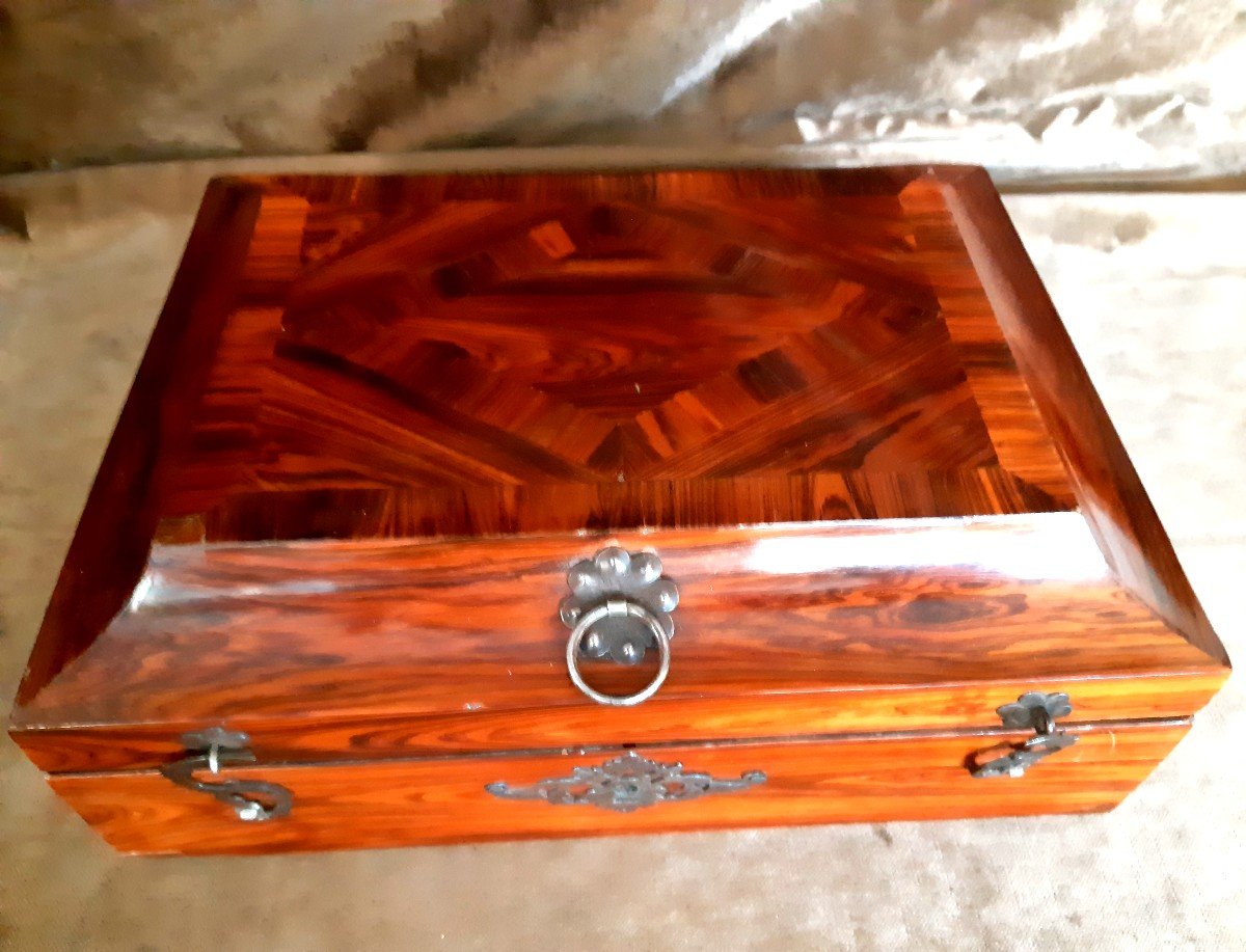 18th Century Wig Toilet Box
