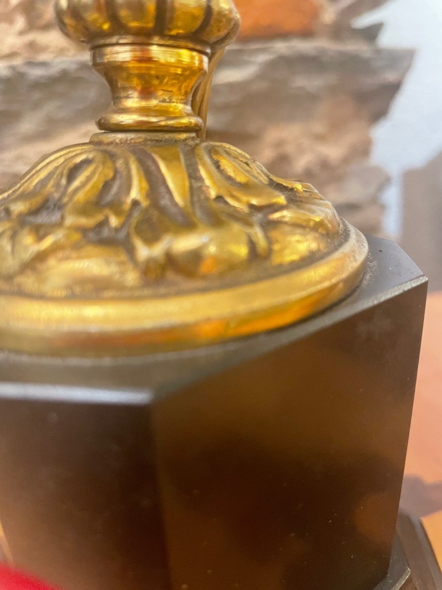 Lampe à Pied Vintage 70s En Bronze – Abat-jour Tulipe Doré – H 35.5 Cm