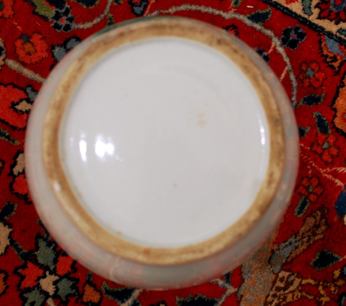 Vase En Porcelaine Dix Neuvième Siècle à Décor De Jeunes Femmes Et Cerisier En Fleurs-photo-4