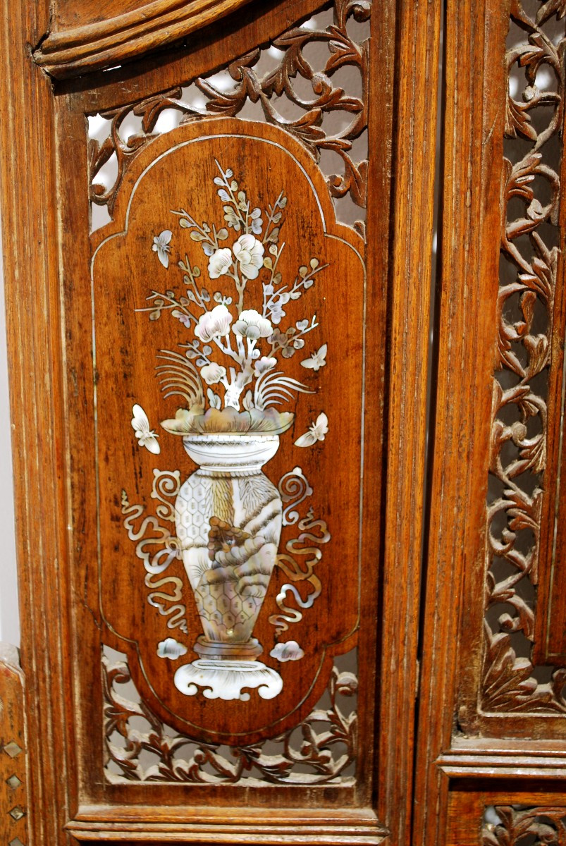 Rosewood And Mother-of-pearl Letter Screen With Pagoda Decor, Horsemen And Floral Decor, China-photo-4