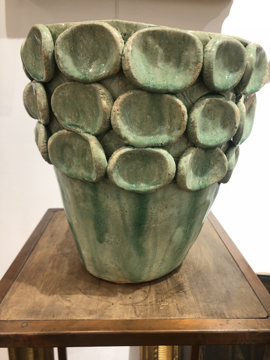 Vase vert céladon en grès émaillé par Eugénie Julien 