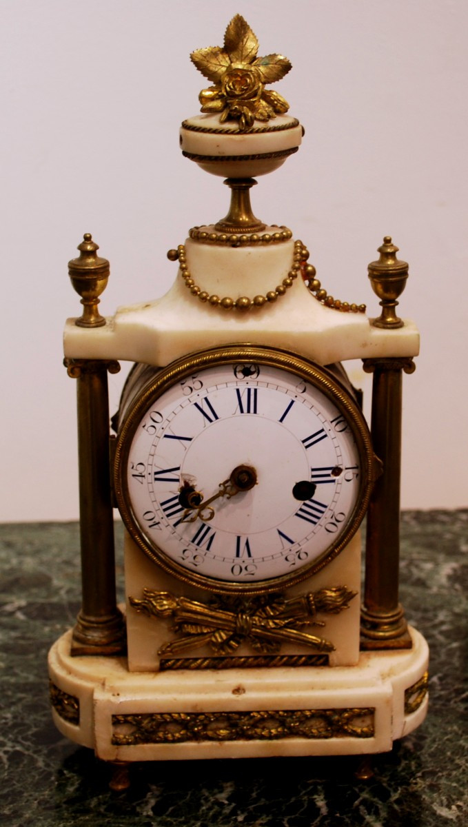 Small Louis XVI Style Clock-photo-1