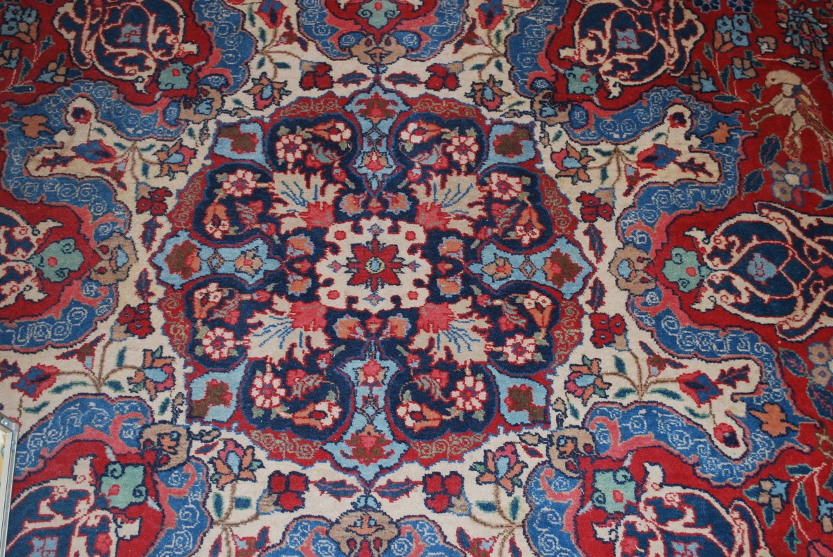 A Beautiful, Large, Hand-knotted Kashan Persian Rug Featuring An Animal And Floral Pattern Of Exotic Birds 