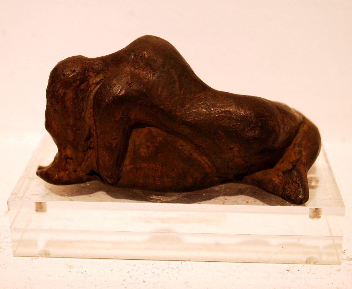 Nu Allongé Sculpture En Bronze à Patine Brune