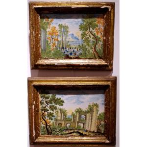 Paire de plaques en faïence de Castelli époque dix huitième siècle à décor de ruines animées