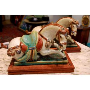Paire de chevaux émailllés 