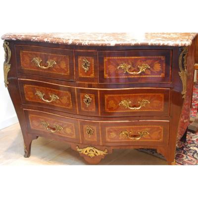 Commode époque 18èmeLouis XV Estampillée Jean Georges Schlichtig  Accède à La Maîtrise En 1765.