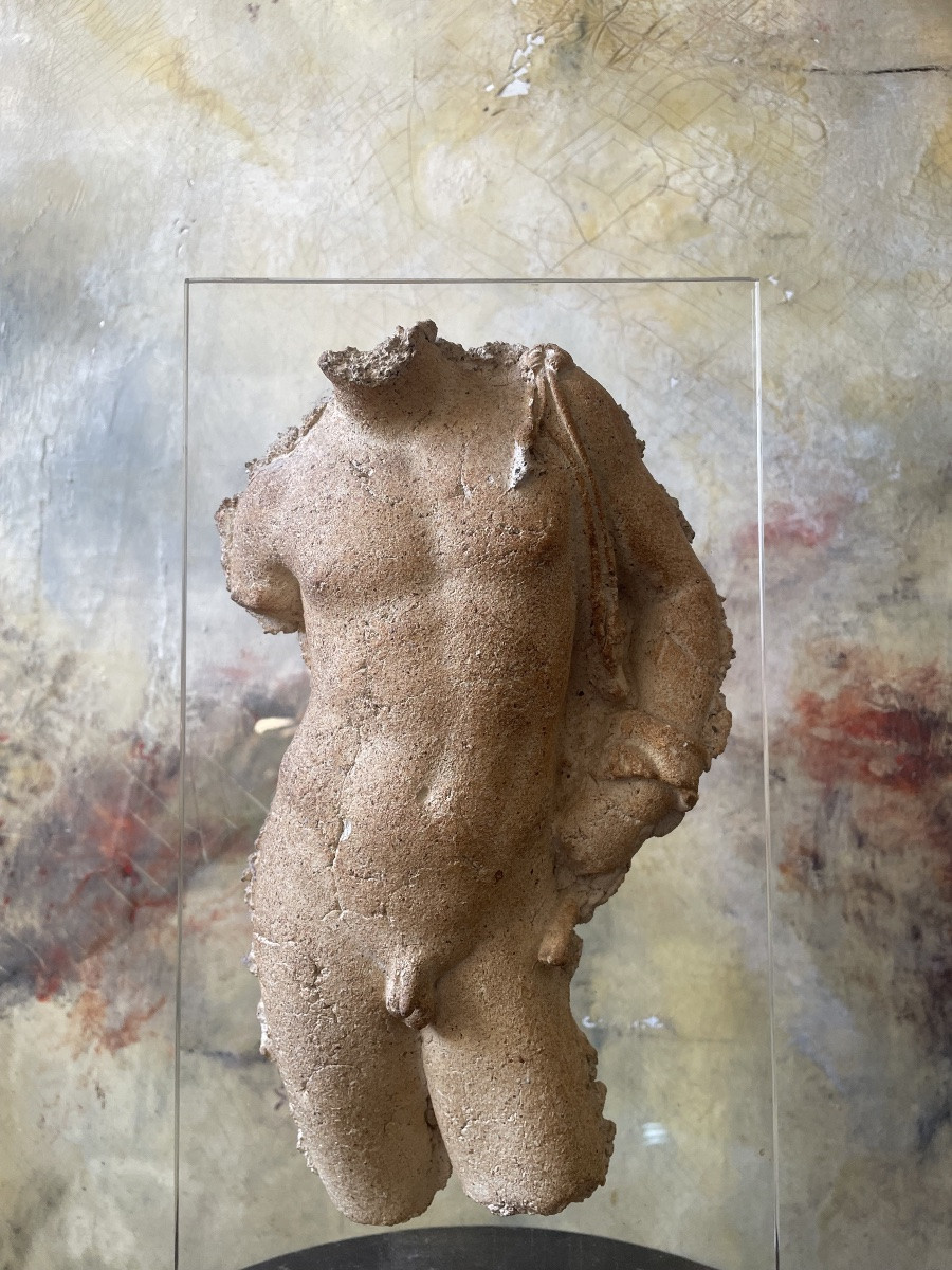 Michel Cayla, œuvre en terre chamottée et plexiglas -photo-3