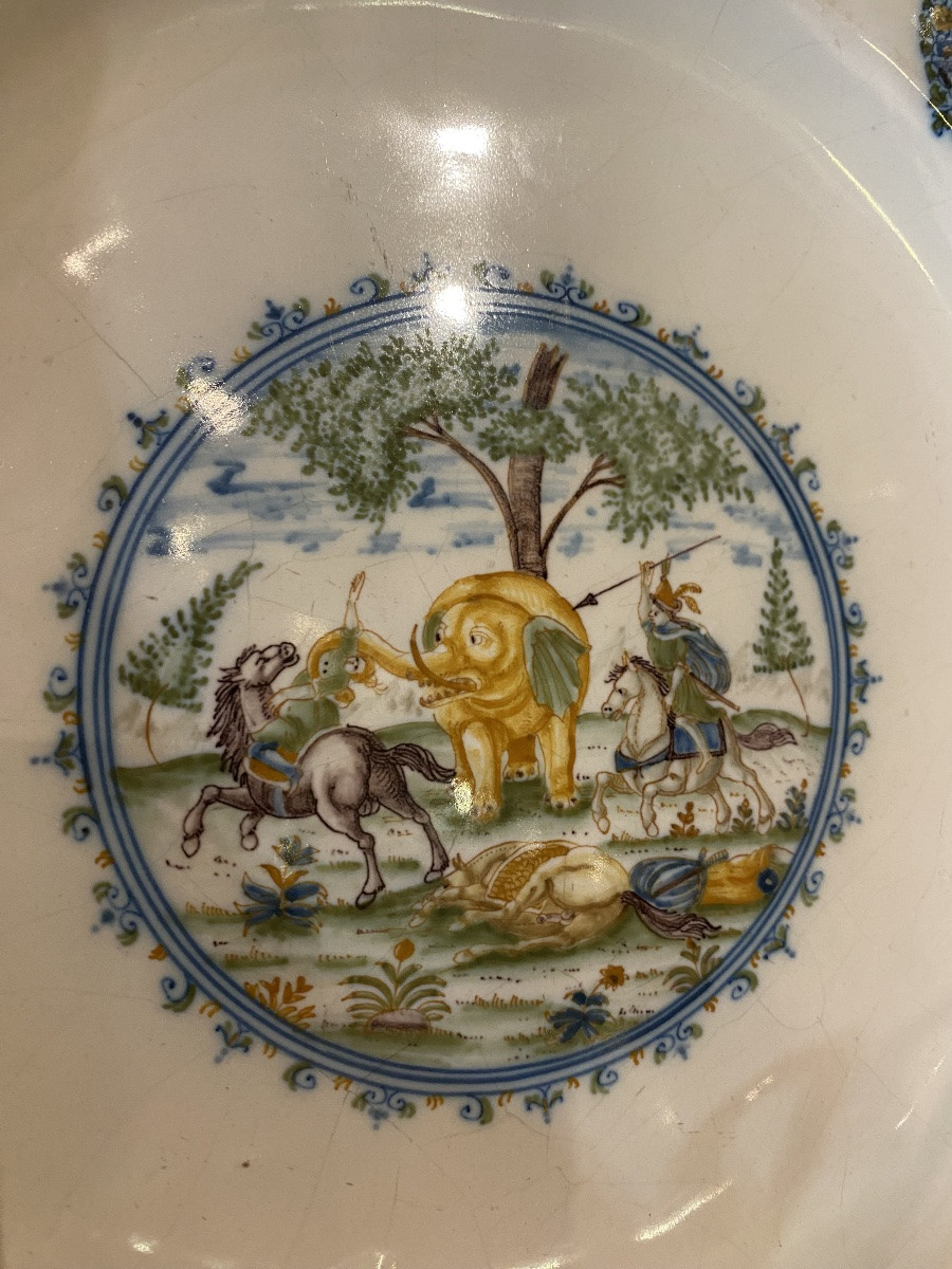 Moustiers Earthenware Plate Circa 1750-photo-4