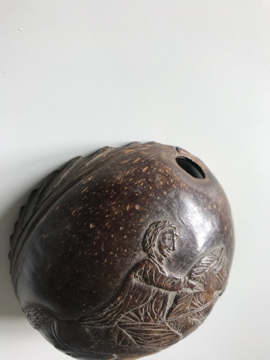 Noix de coco sculptée  d’un Cavalier-photo-2