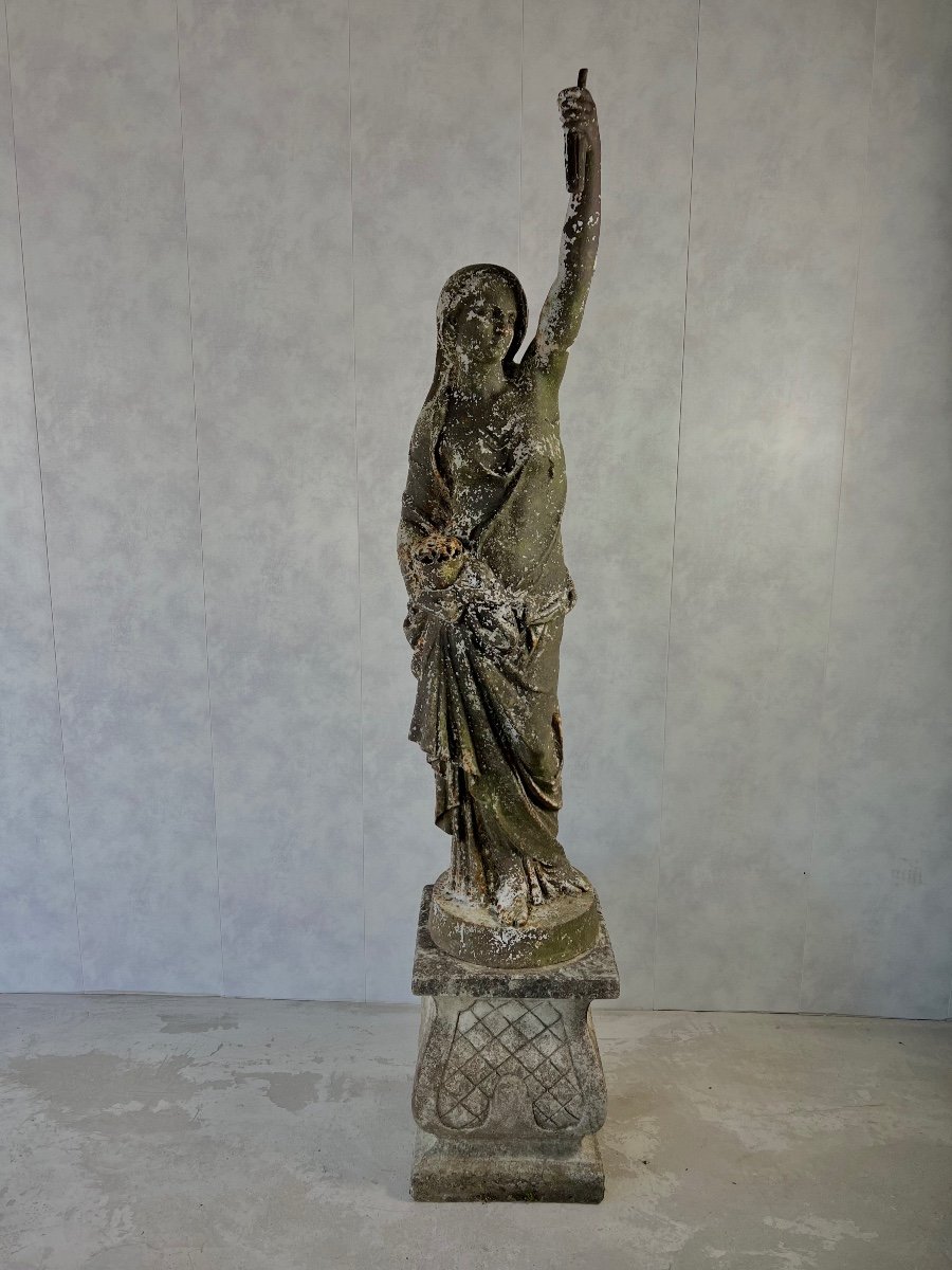 Statue Fonte Osne Le Val 19eme Femme à La Torchère 