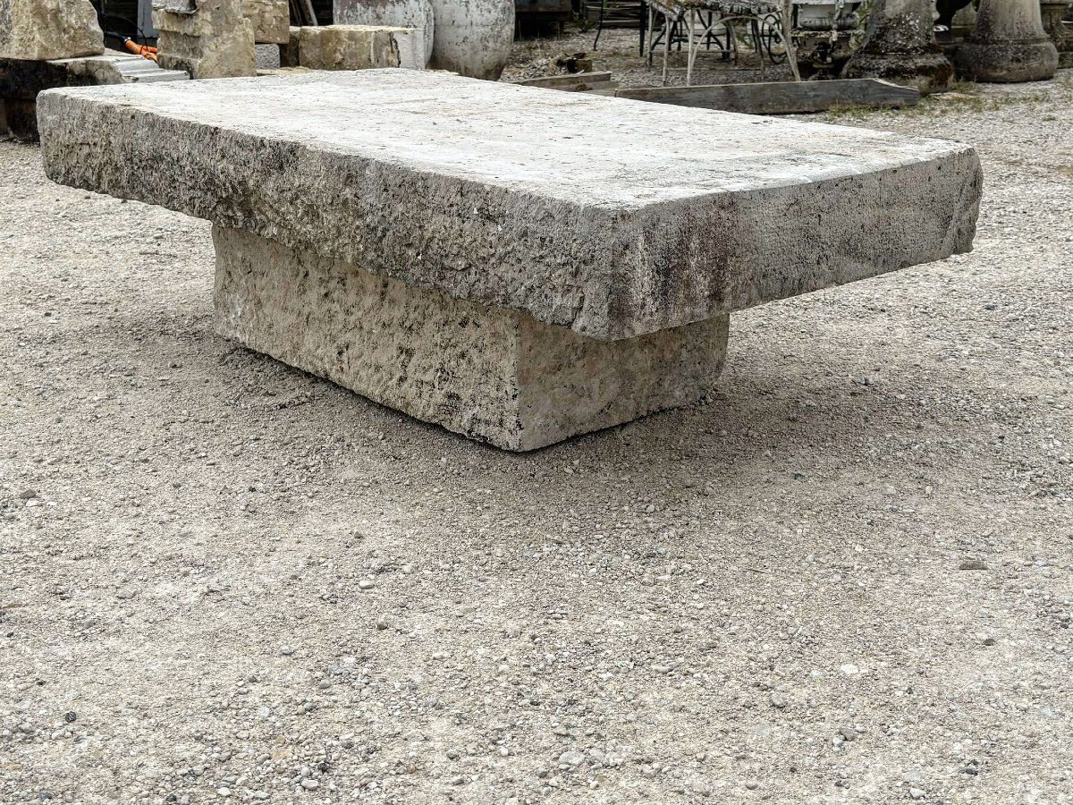 Table Basse Pierre 19eme
