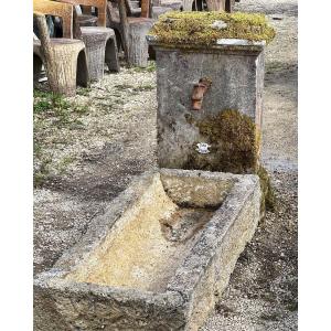 Fontaine Pierre De Village XIV