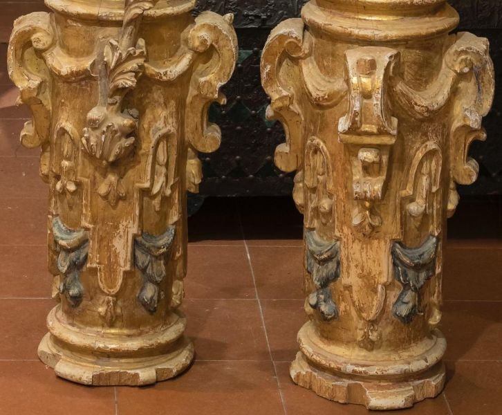 A Pair Of North Italian Giltwood Columns. XVII Century-photo-4