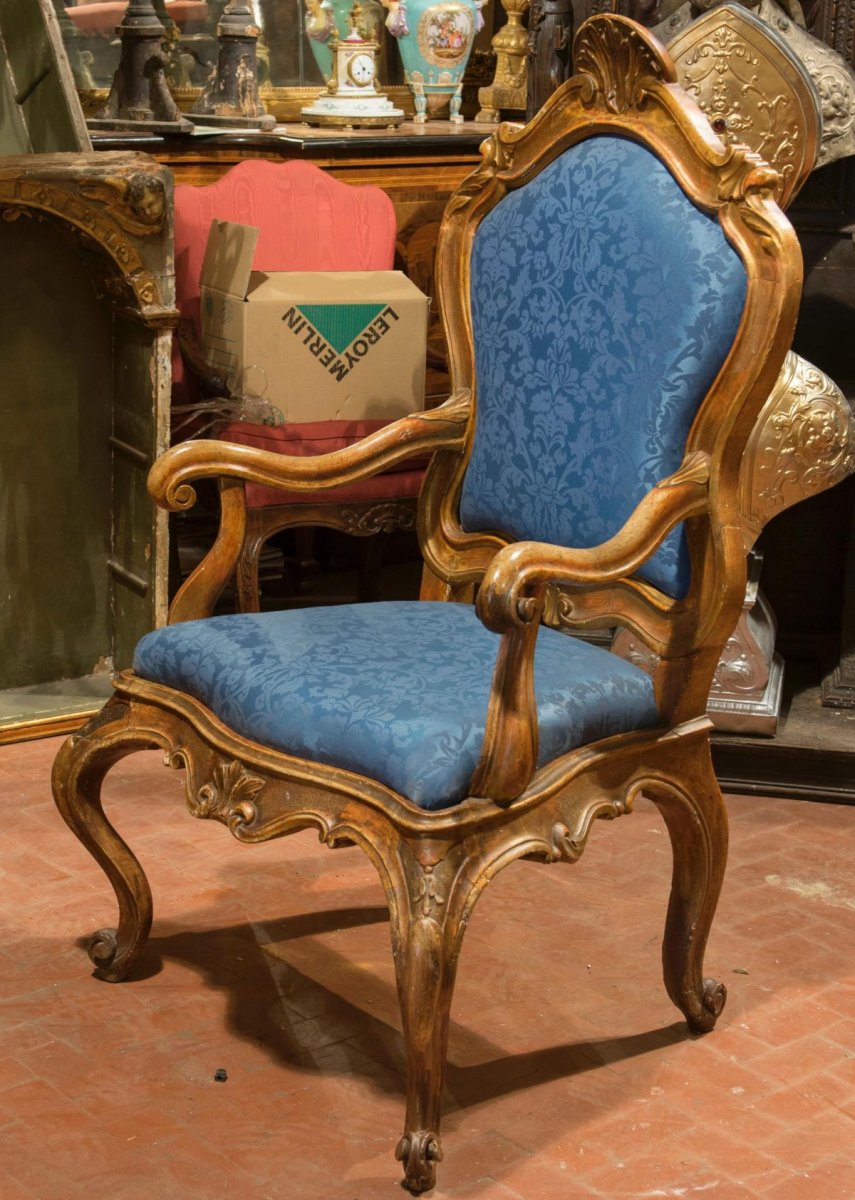 Fauteuil. Italie. XVIII