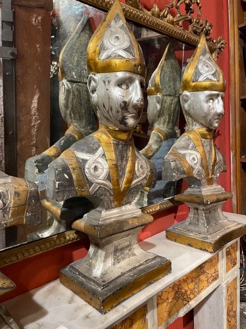 Three Busts Of Bishops. -photo-4