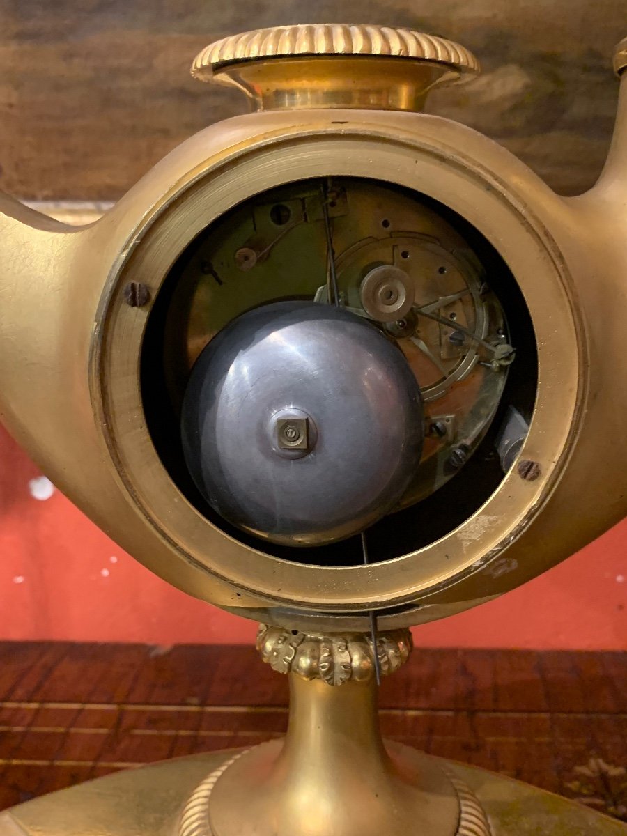 Une Pendule De Cheminée Empire En Bronze Doré, France Début Du XIXe Siècle.   -photo-4