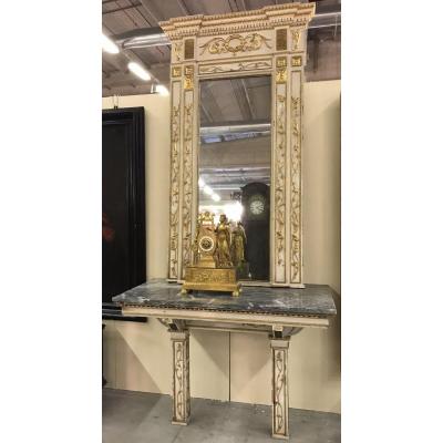 Lacquered And Gilded Console And Mirror From The End Of The Eighteenth Century.