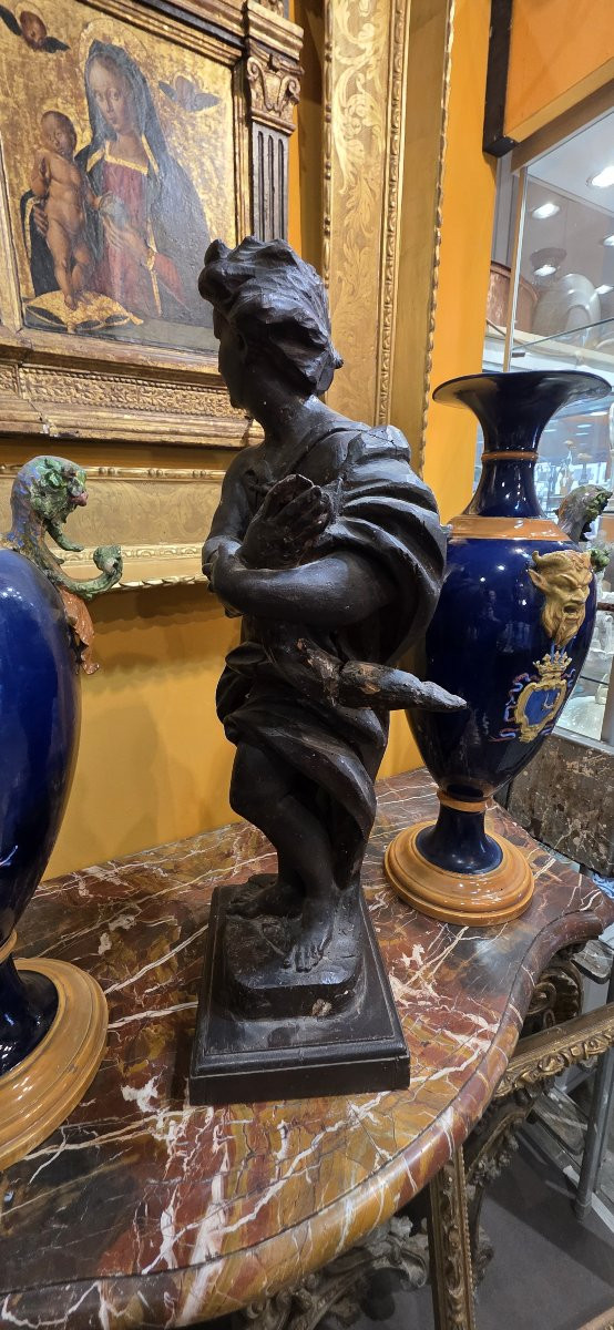 Wooden Sculpture Depicting A Female Figure-photo-1